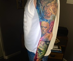 Manchette réaliste couleurs sur le thème des Universal Monsters