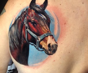 Tatouage realiste couleurs animaux cheval
